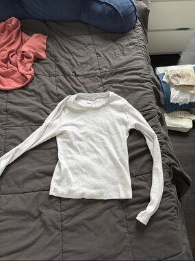 Aritzia Light Cream Long Sleeve Knit Top